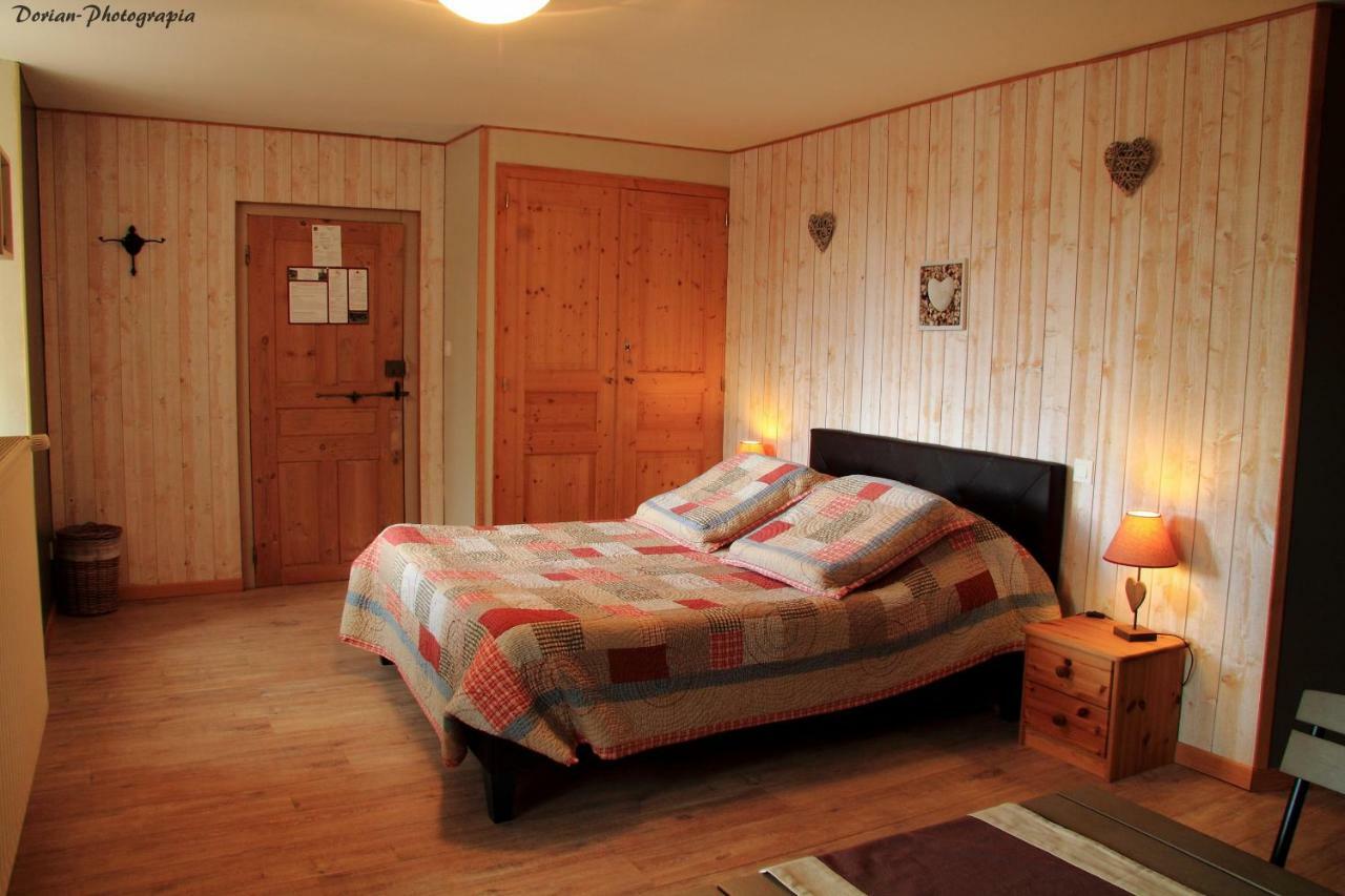 La Pierre Trouee Chambre D'Hotes Châteauneuf-de-Randon Eksteriør bilde