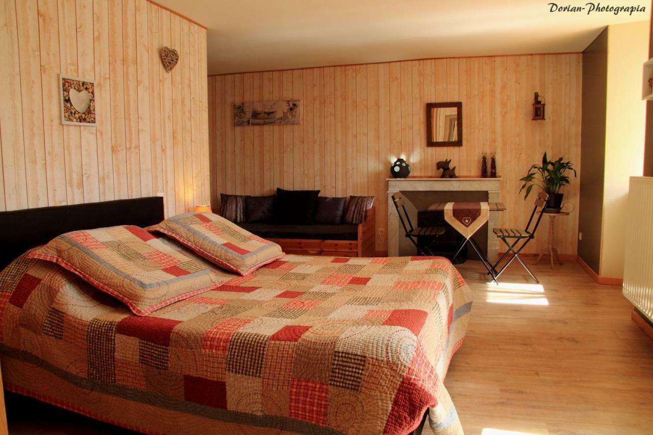 La Pierre Trouee Chambre D'Hotes Châteauneuf-de-Randon Eksteriør bilde